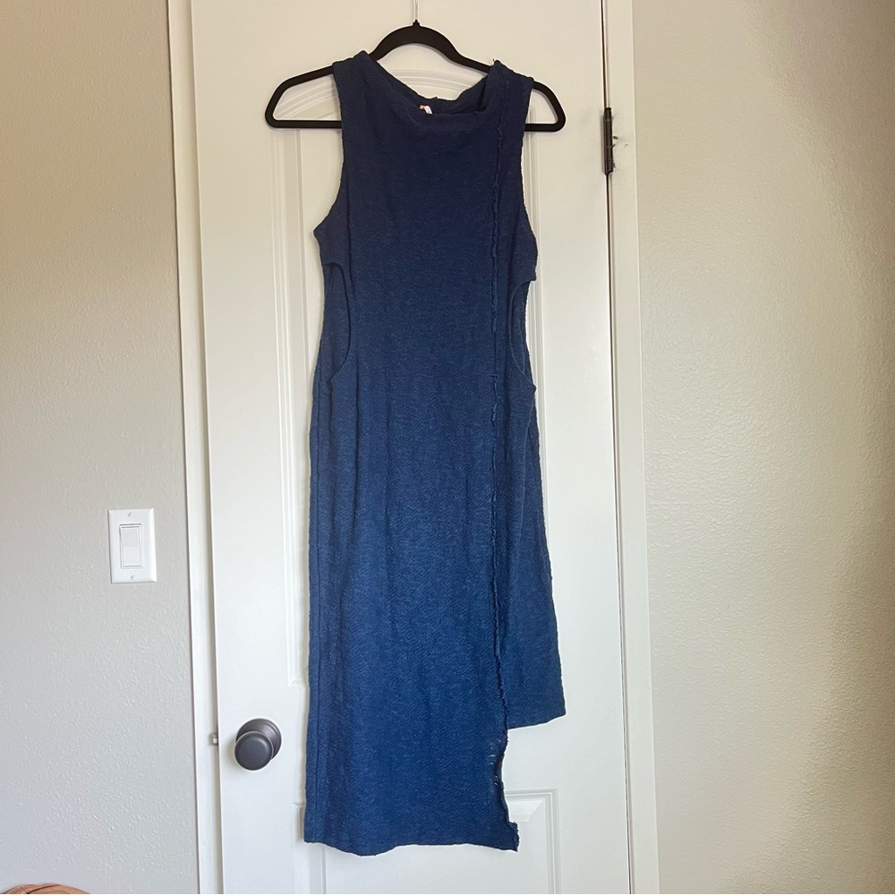 Free people navy knit dress w/ pockets!